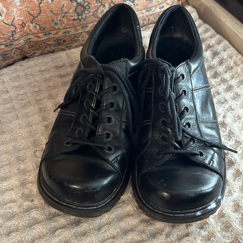 Dr Martens Black Leather Bailey 6 lace shoe. Sz 9L